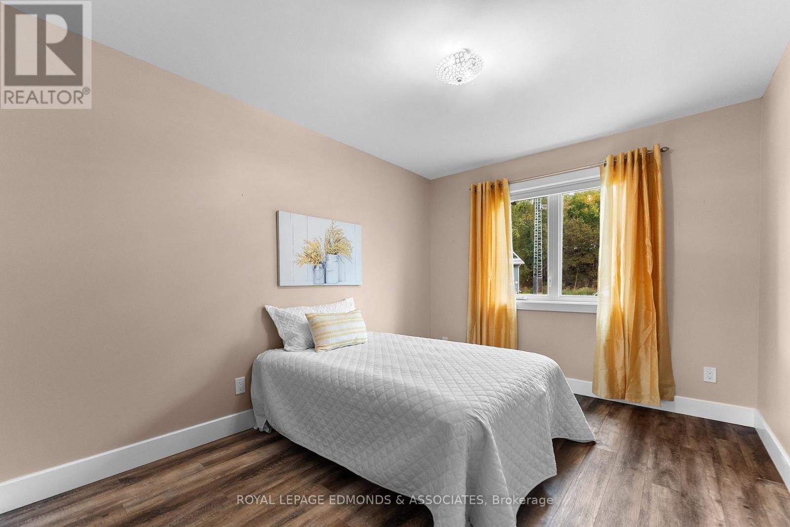 15 Hannah Street, Whitewater Region, Ontario  K0J 1C0 - Photo 18 - X13882396