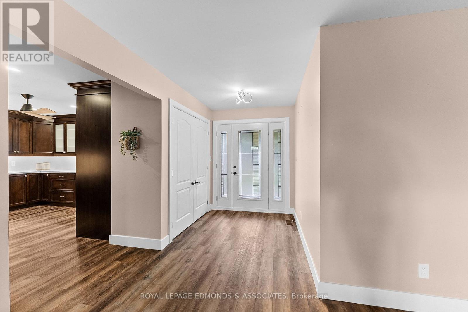 15 Hannah Street, Whitewater Region, Ontario K0J 1C0 - Photo 5 - X13882396