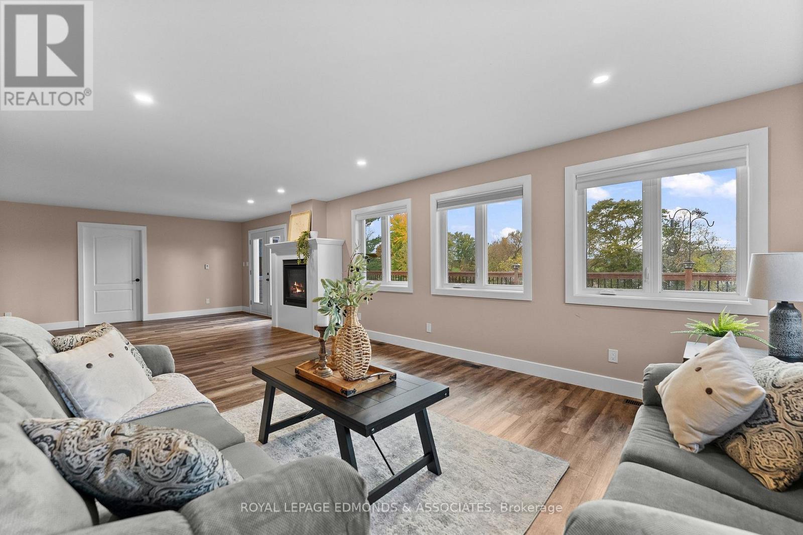15 Hannah Street, Whitewater Region, Ontario K0J 1C0 - Photo 7 - X13882396