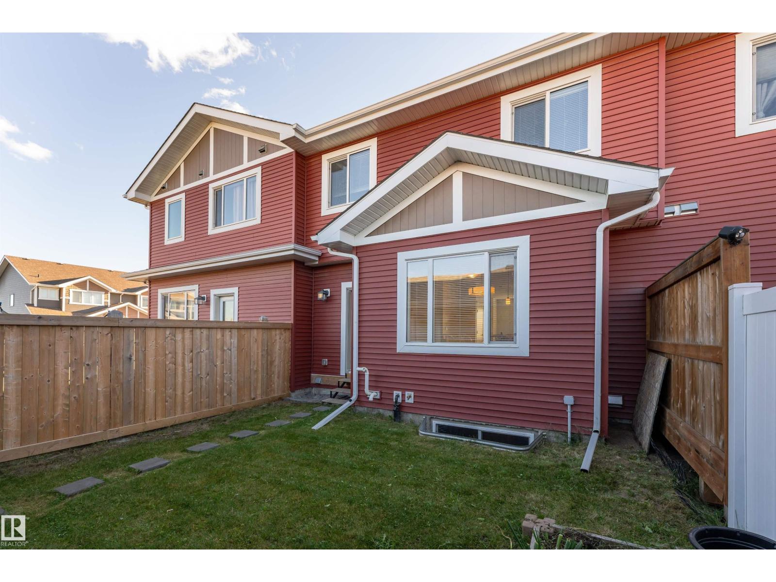 577 EBBERS WY NW