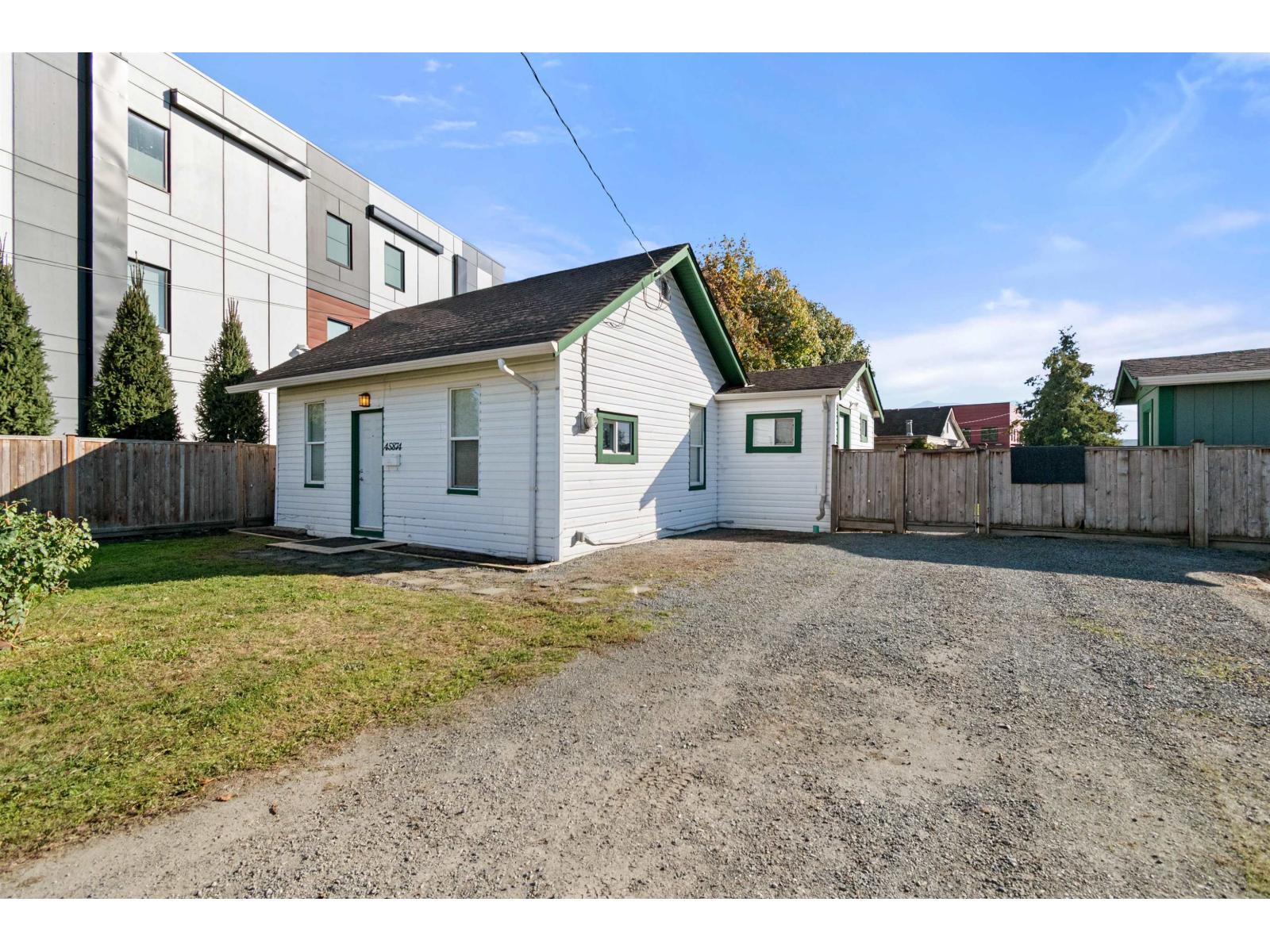 45874 TRETHEWEY AVENUE|Chilliwack Proper South, Chilliwack, British Columbia