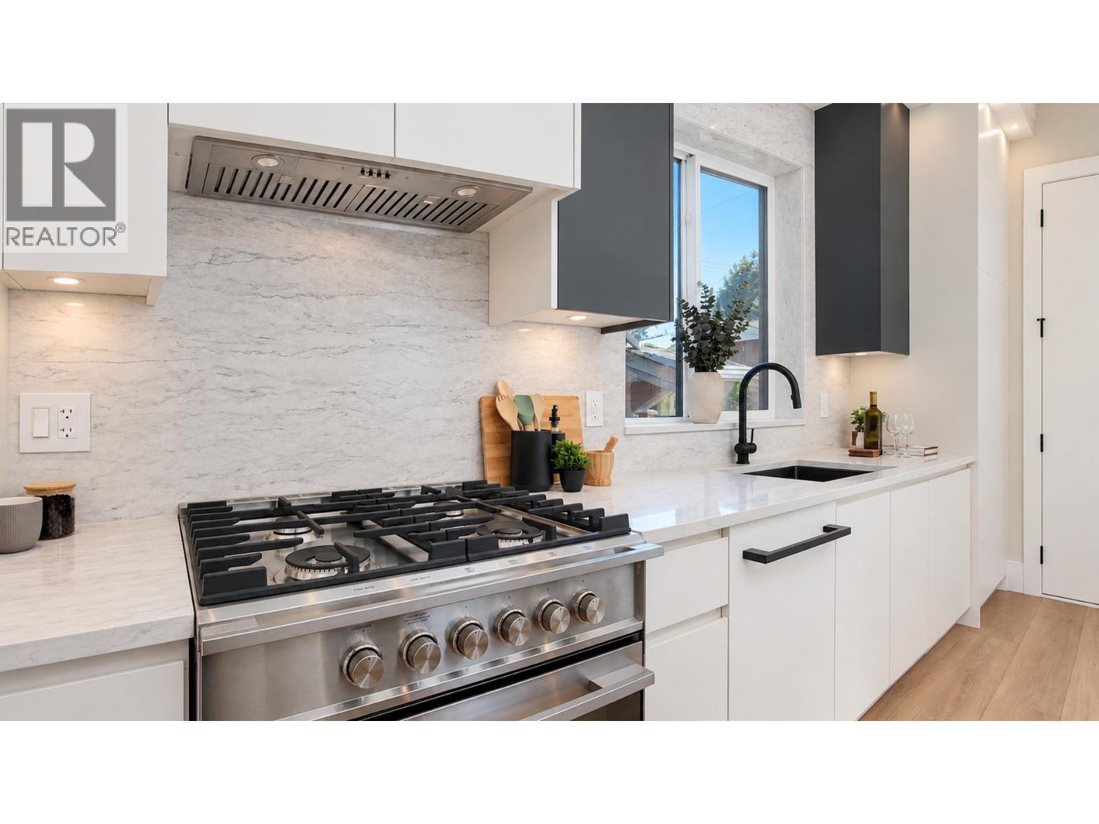 2 746 E 12th Avenue, Vancouver, British Columbia  V5T 2H9 - Photo 16 - R3173223