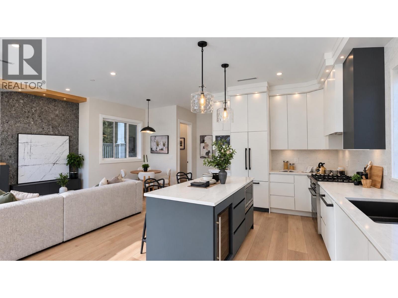 2 746 E 12th Avenue, Vancouver, British Columbia  V5T 2H9 - Photo 4 - R3173223
