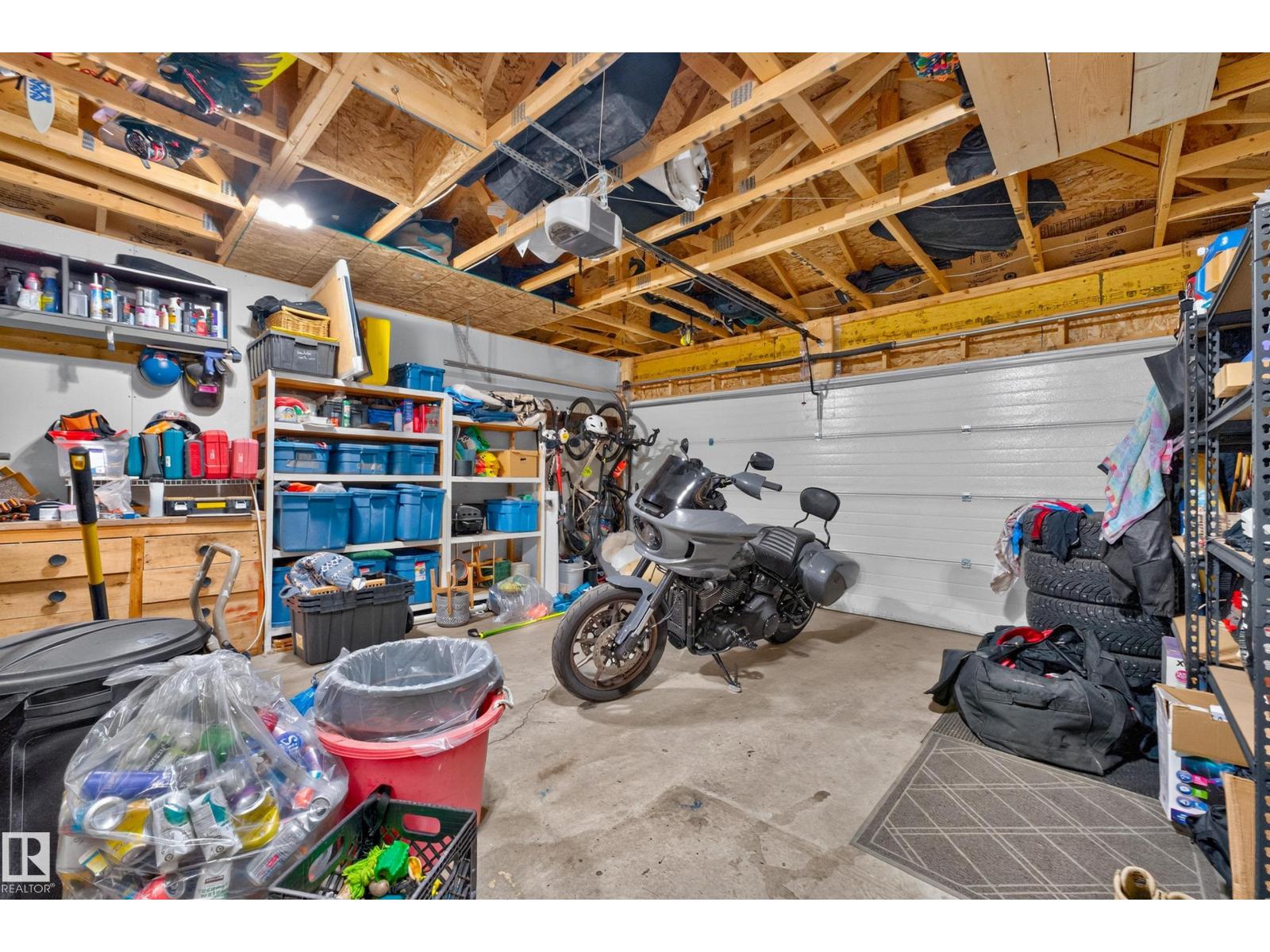 9320 71 AV NW NW