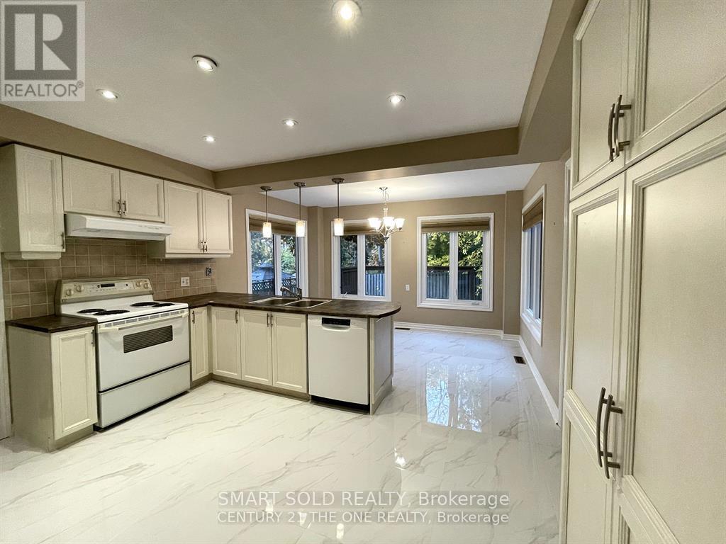 Upper - 330 Leacock Drive, Barrie, Ontario L4N 6J8 - Photo 15 - S13882498