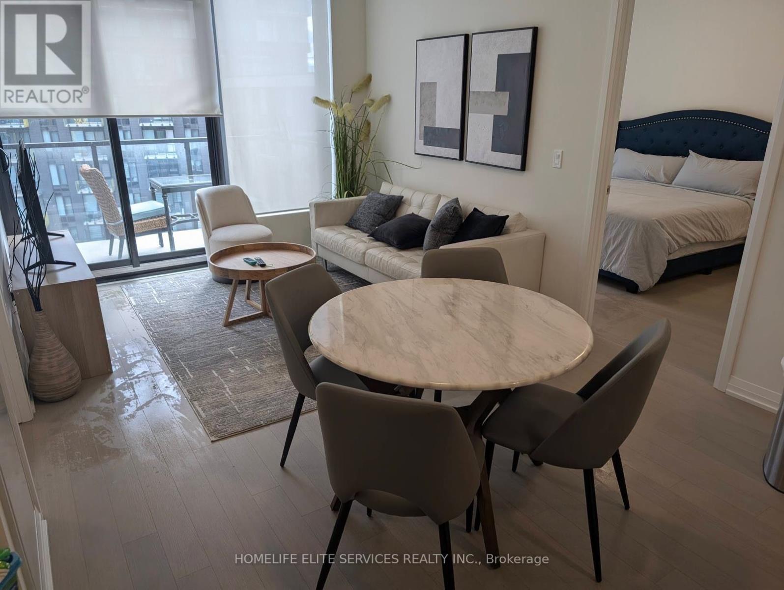 602 - 1415 Dundas Street E, Oakville, Ontario  M6J 1Y4 - Photo 1 - W13882388