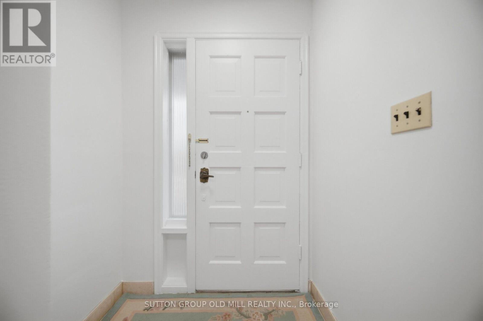 55 Sun Row Drive, Toronto, Ontario  M9P 3H5 - Photo 6 - W13882392