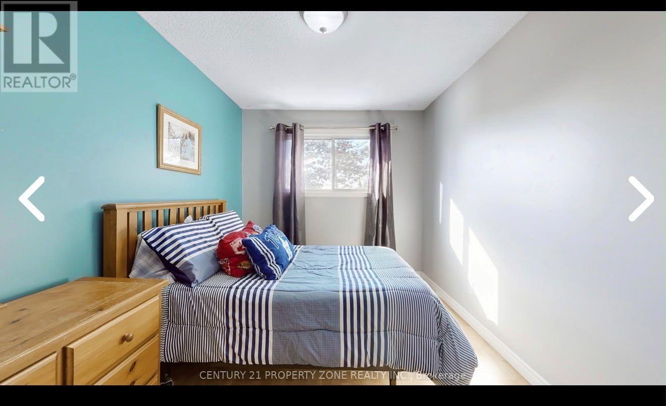 Room 1 - 3 Collins Crescent, Brampton, Ontario  L6V 3M9 - Photo 2 - W13882446