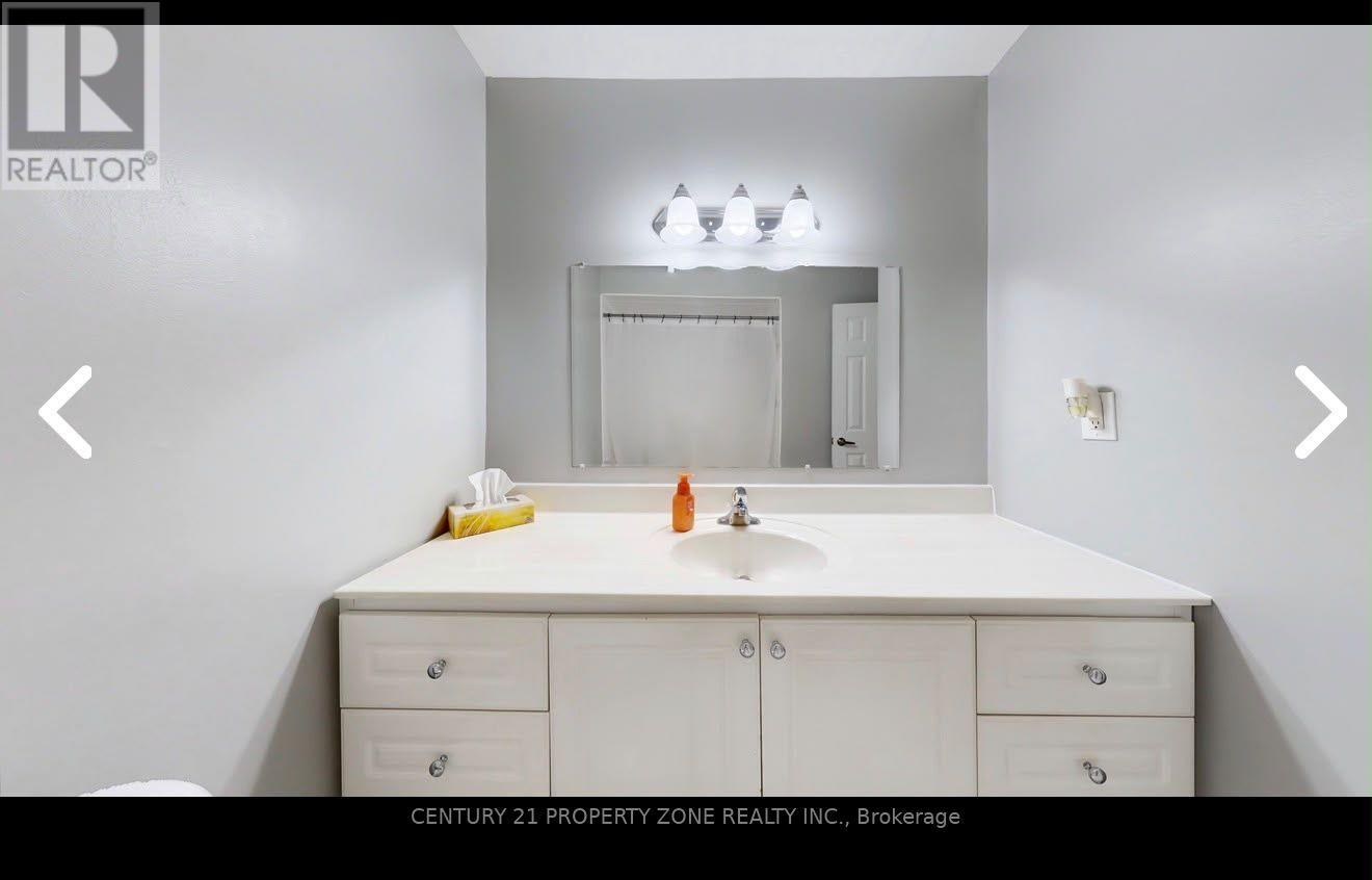Room 1 - 3 Collins Crescent, Brampton, Ontario  L6V 3M9 - Photo 5 - W13882446