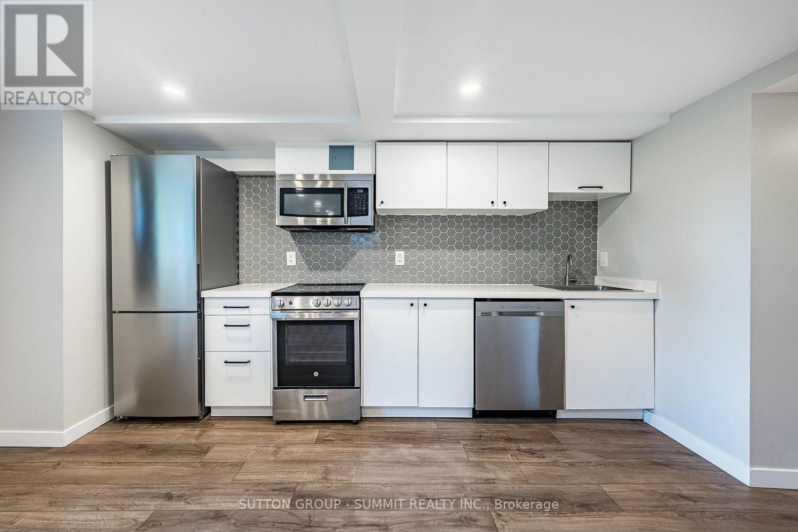 32 Ellis Avenue, Toronto, Ontario  M6S 2X1 - Photo 22 - W13882530