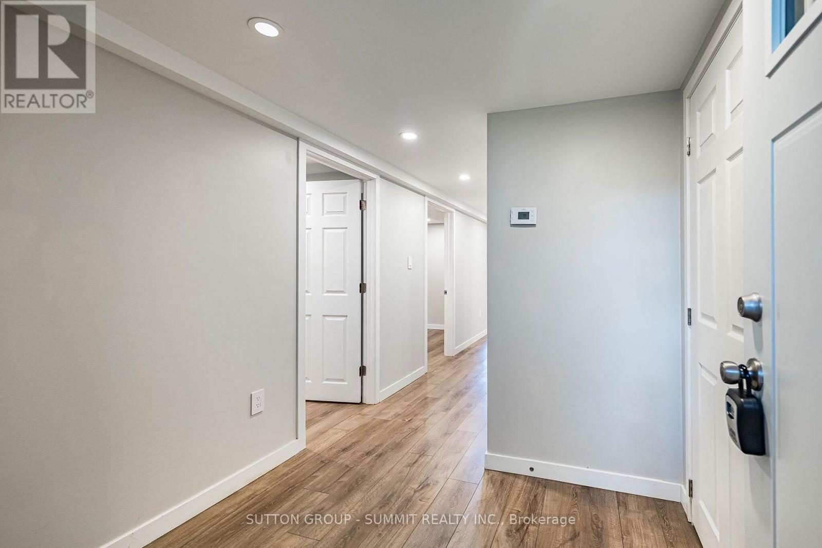 32 Ellis Avenue, Toronto, Ontario  M6S 2X1 - Photo 7 - W13882530