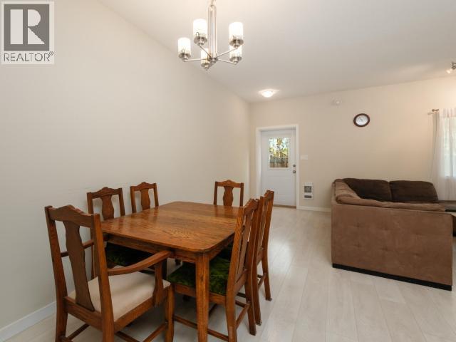 15-92 Iskoot Crescent, Whitehorse, Yukon Y1A 0P9 - Photo 4 - 17751