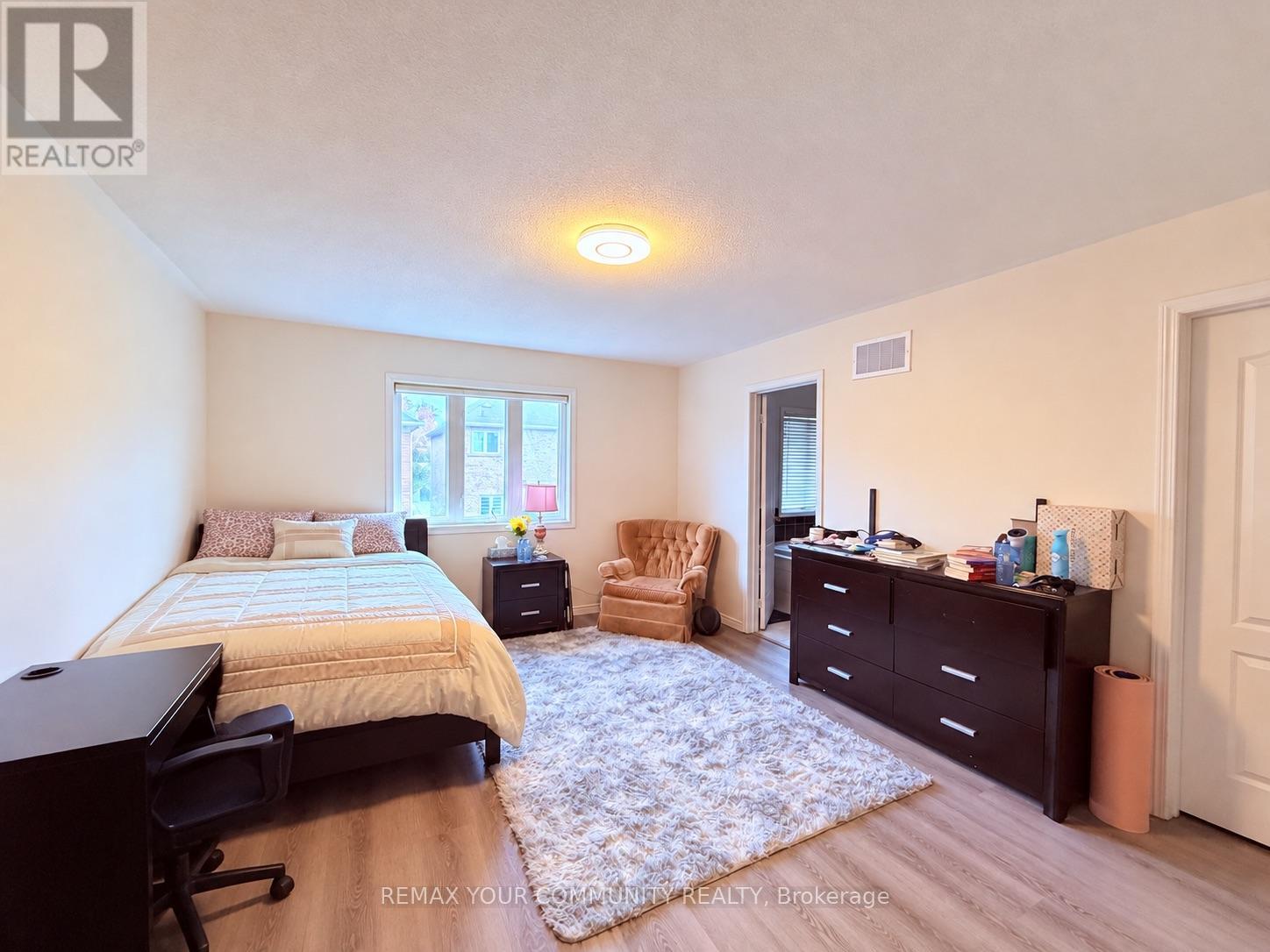 163 Flagstone Way, Newmarket, Ontario  L3X 2Z7 - Photo 15 - N13882500