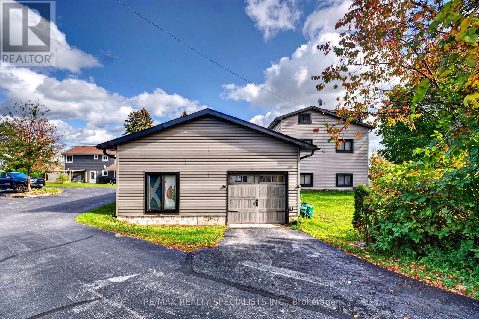 339520 Presqu'ile Road, Georgian Bluffs, Ontario  N0H 2T0 - Photo 13 - X13881888