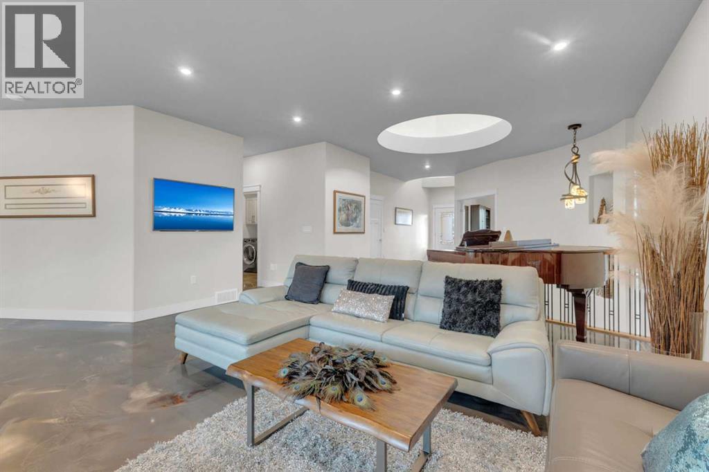 38 Grove Close