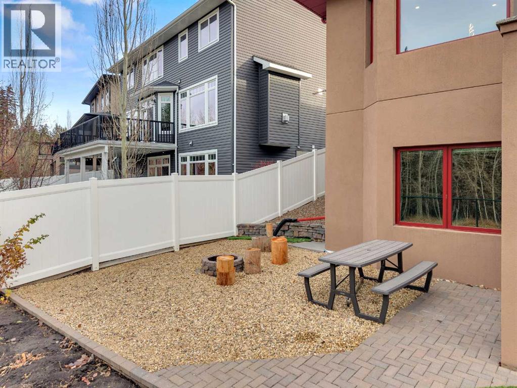38 Grove Close