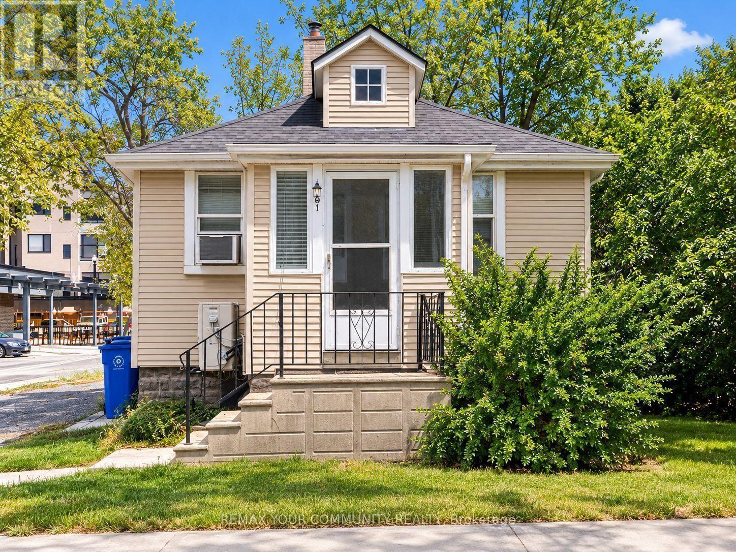 UNIT 2 - 66 PROSPECT STREET, Newmarket, Ontario