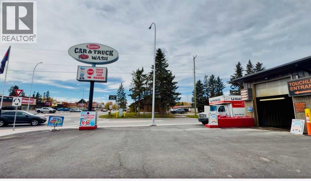 412 Main Avenue W, Sundre, Alberta  T0M 1X0 - Photo 2 - A2351403
