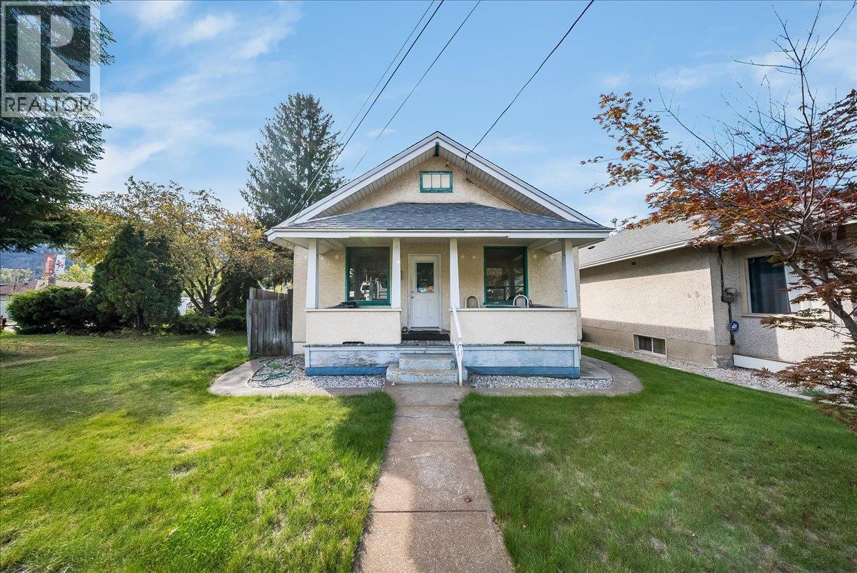 1396 Second Avenue, Trail, British Columbia