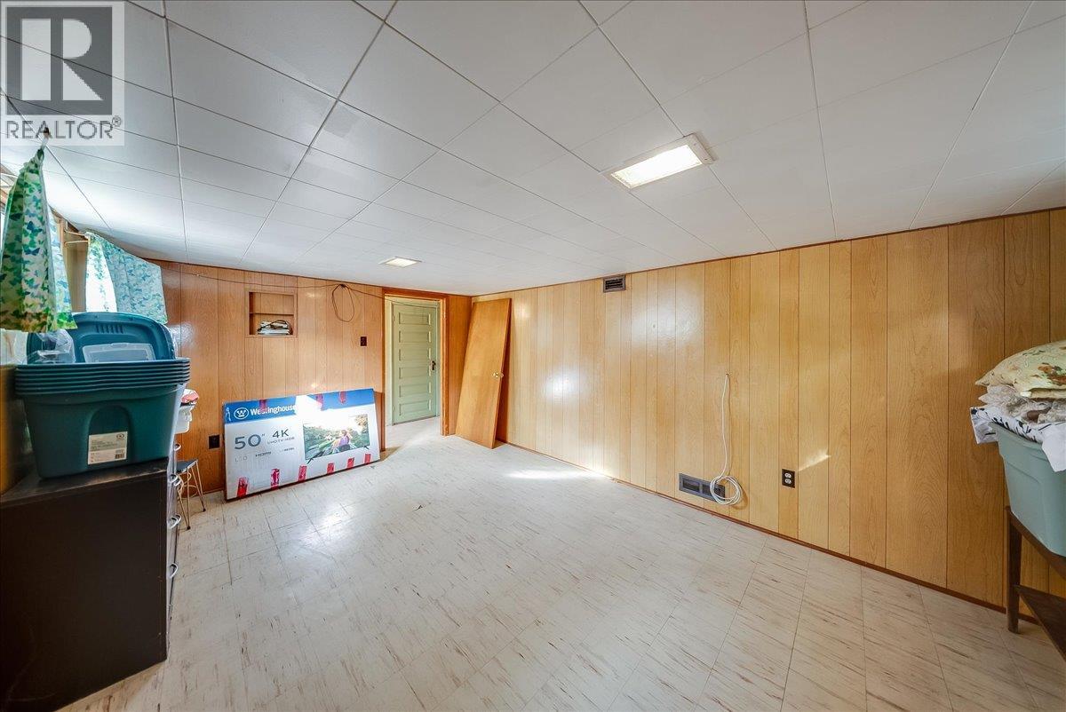 1396 Second Avenue, Trail, British Columbia V1R 1L9 - Photo 27 - 10403162
