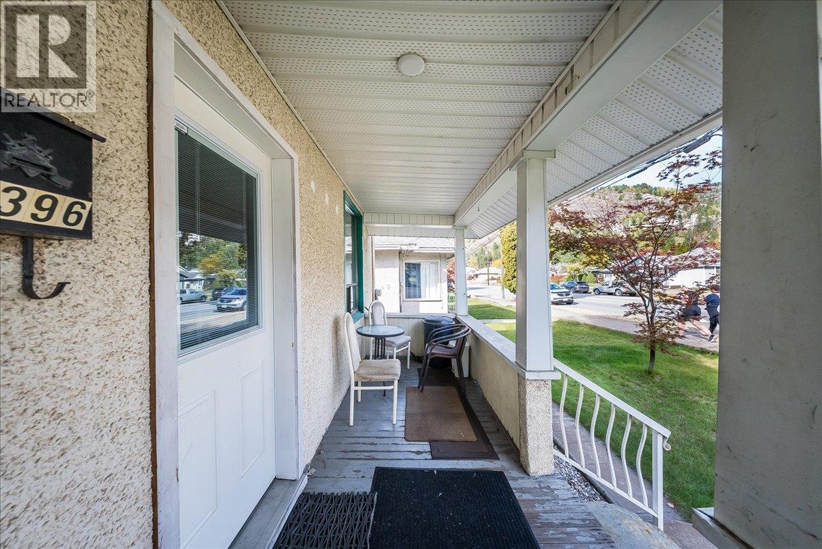 1396 Second Avenue, Trail, British Columbia V1R 1L9 - Photo 5 - 10403162