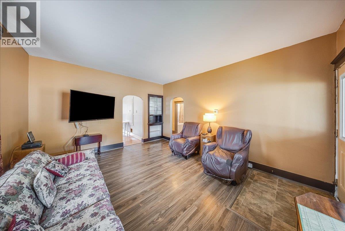 1396 Second Avenue, Trail, British Columbia V1R 1L9 - Photo 7 - 10403162