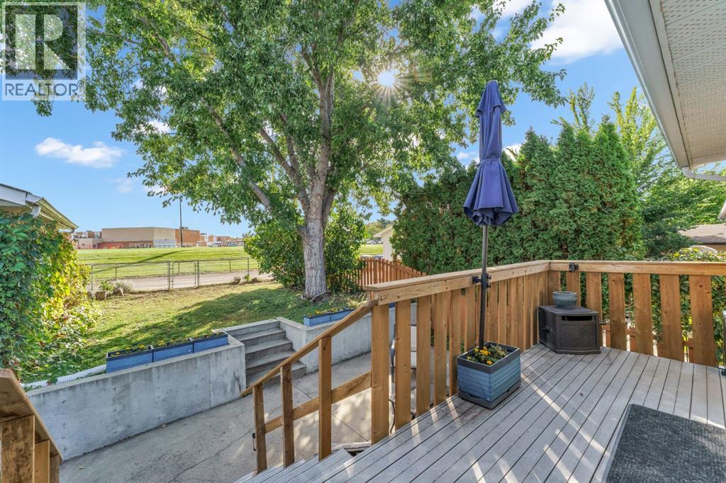 253 11 Street Ne, Medicine Hat, Alberta  T1A 6A8 - Photo 35 - A2347109
