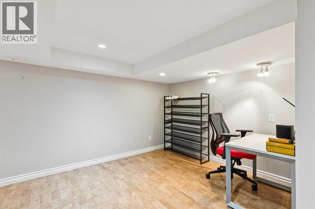 6 Ypres Green SW, Calgary, Alberta  T2T 6L3 - Photo 22 - A2347078