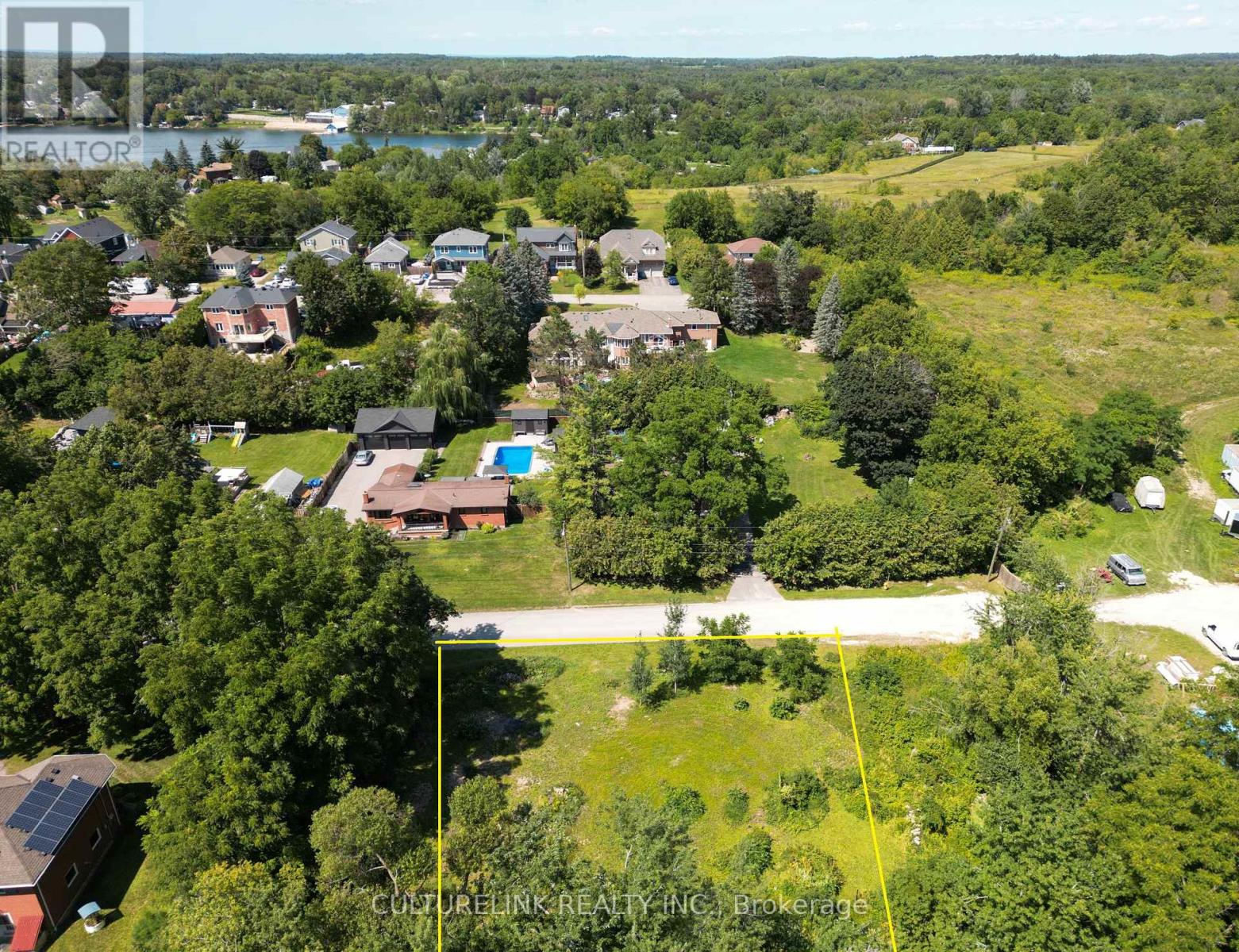11 Victor Road, Whitchurch-Stouffville, Ontario  L4A 7X3 - Photo 2 - N13882420