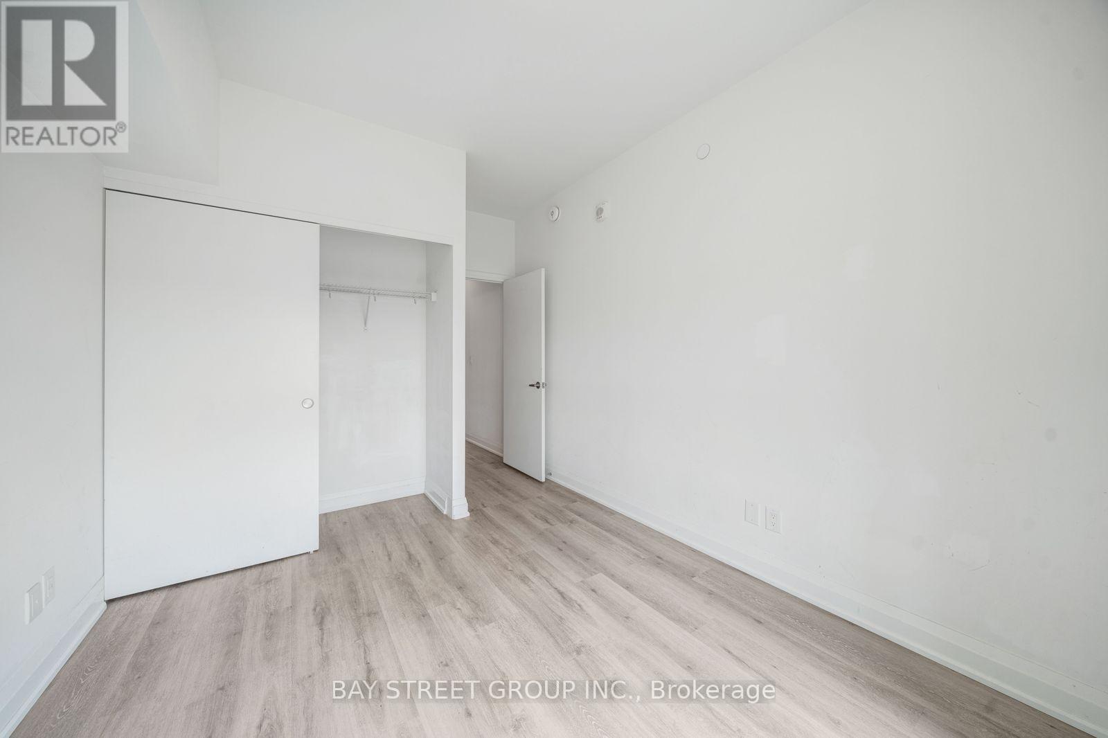 1011 - 58 Lakeside Terrace, Barrie, Ontario  L4M 0L5 - Photo 29 - S13878424