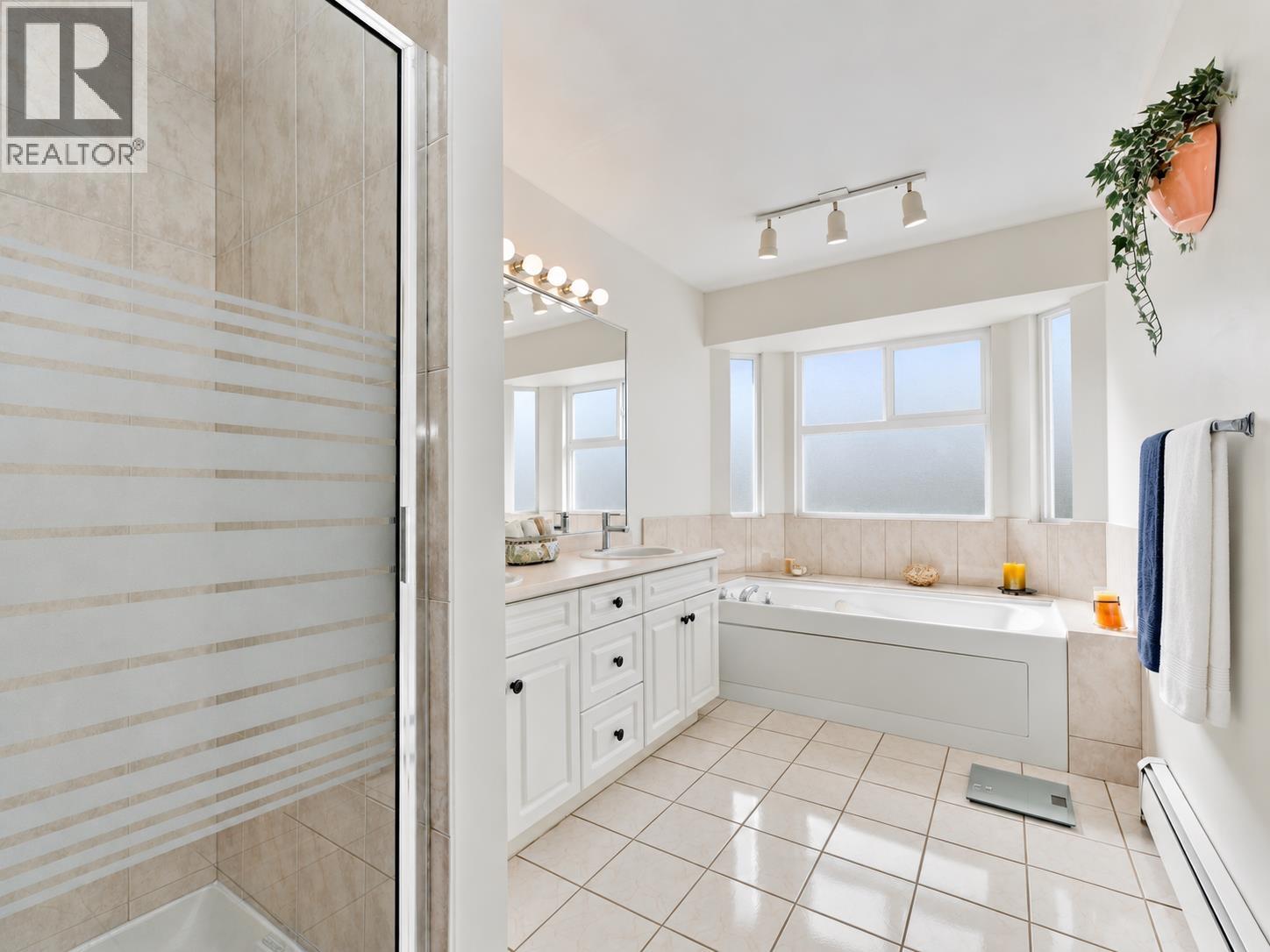 1226 Pitt River Road, Port Coquitlam, British Columbia  V3C 4R5 - Photo 16 - R3174179