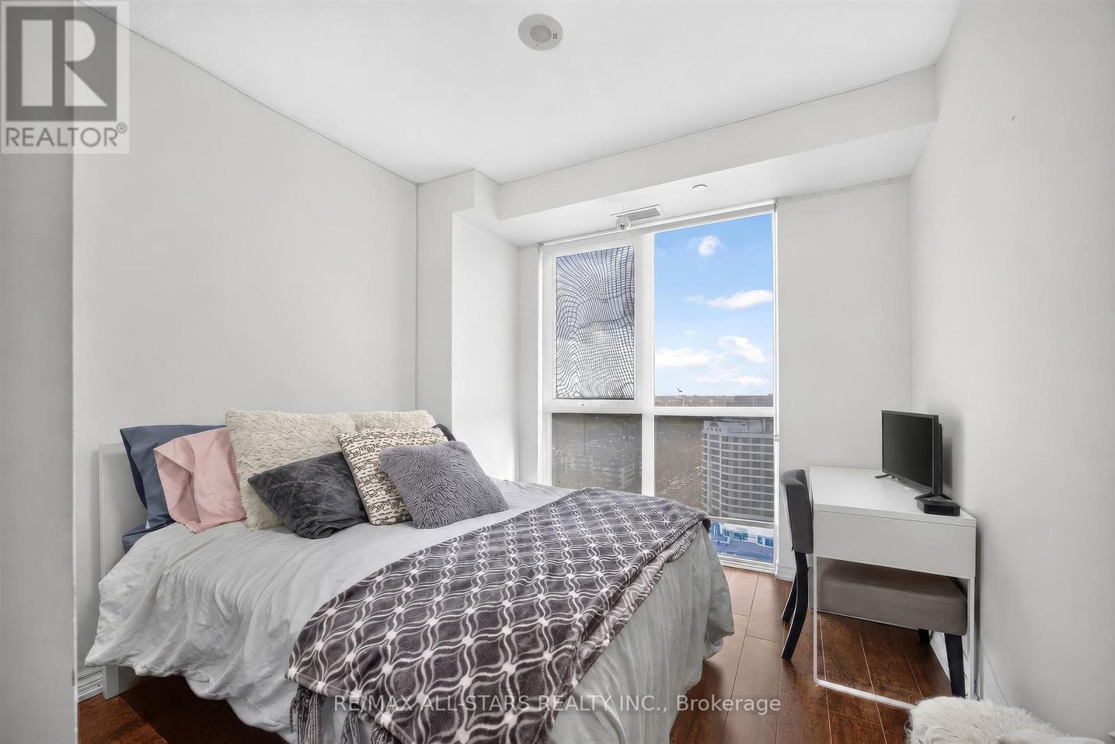 2009 - 1328 Birchmount Road, Toronto, Ontario  M1R 0B6 - Photo 18 - E13882474