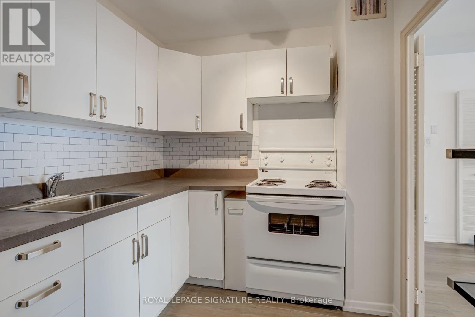 401 - 60 Montclair Avenue, Toronto, Ontario  M5P 1P7 - Photo 11 - C13882628