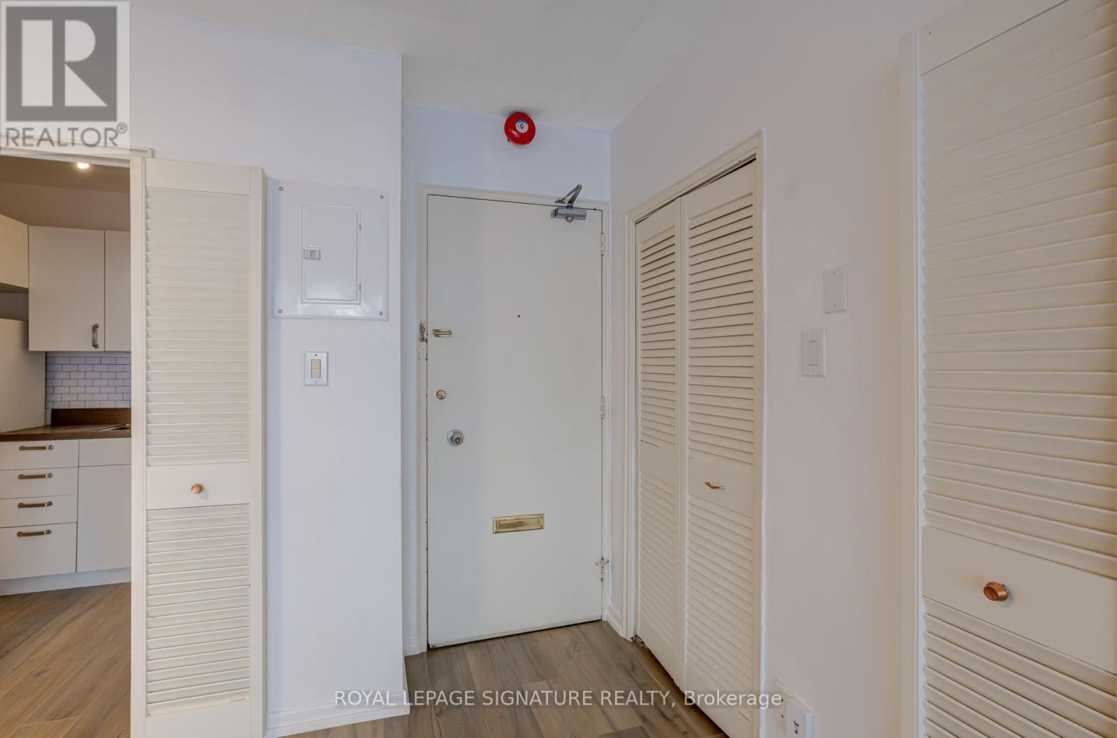 401 - 60 Montclair Avenue, Toronto, Ontario  M5P 1P7 - Photo 17 - C13882628