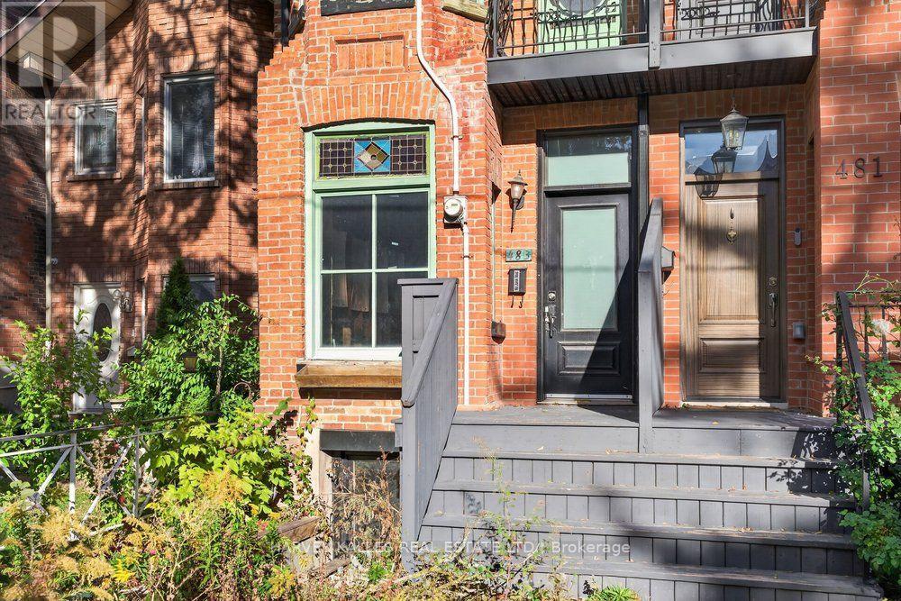 483 Roxton Road, Toronto, Ontario  M6G 3R5 - Photo 3 - C13882638