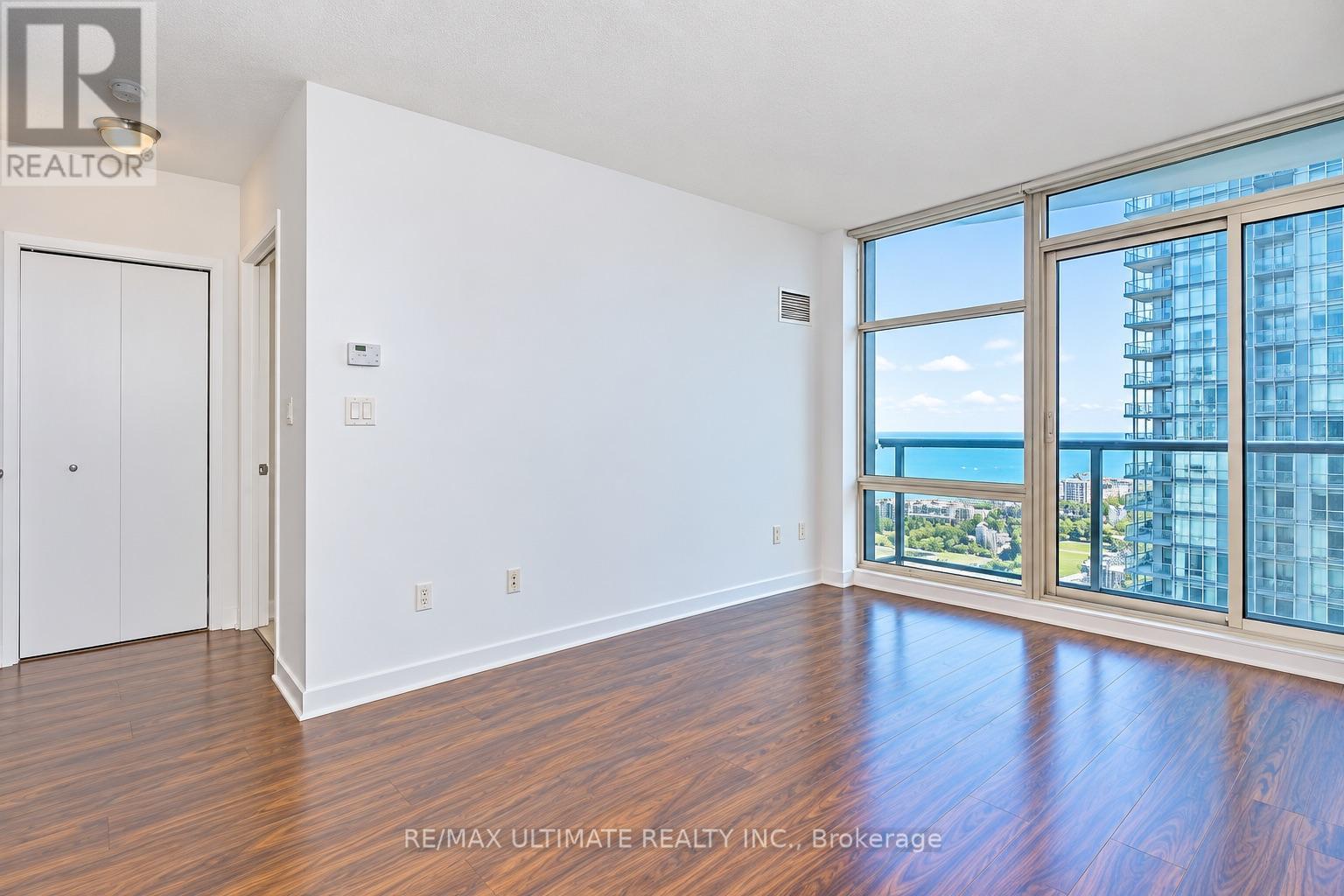 4601 - 35 Mariner Terrace, Toronto, Ontario  M5V 3V9 - Photo 3 - C13882664