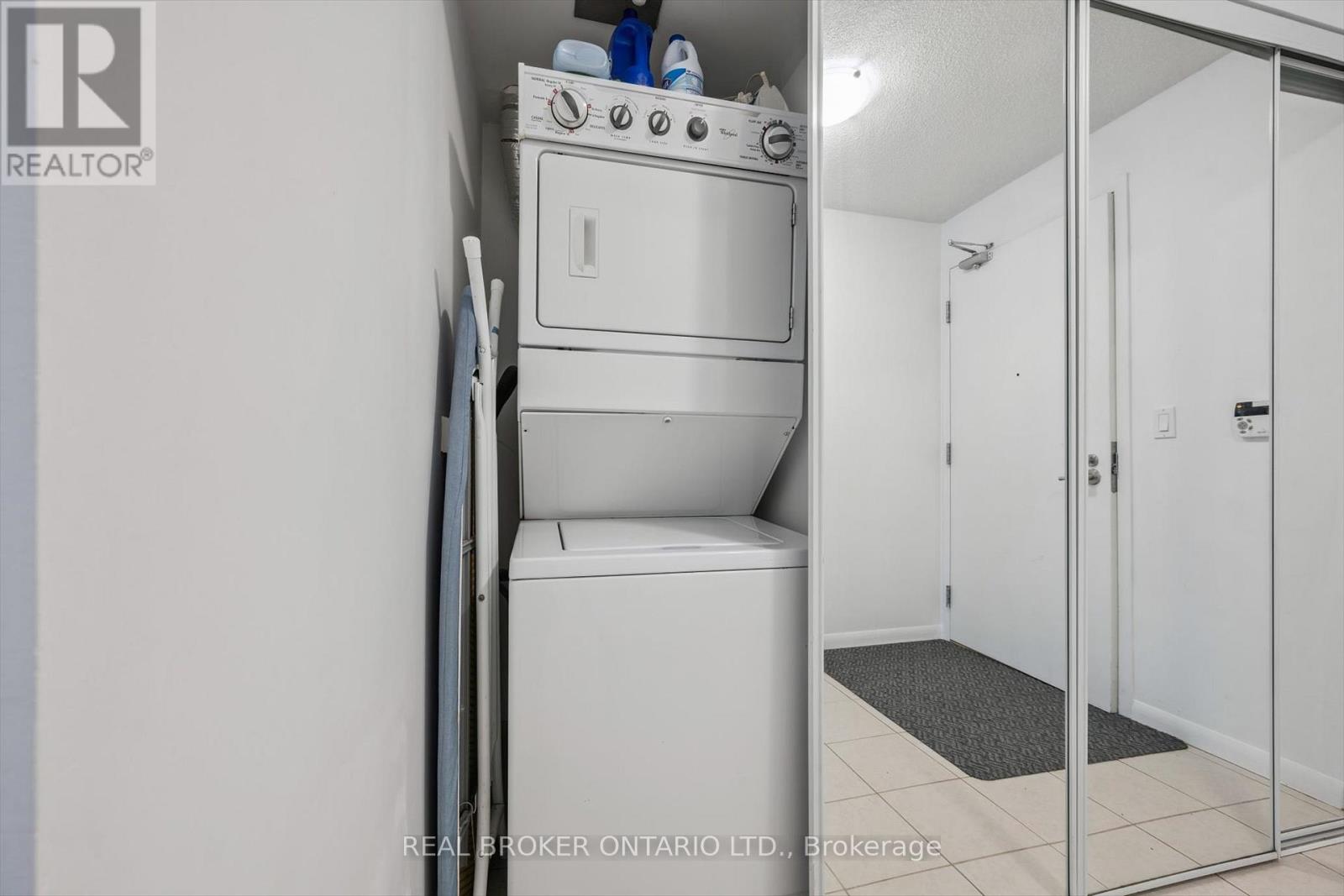 683 - 209 Fort York Boulevard, Toronto, Ontario  M5V 4A1 - Photo 11 - C13882688
