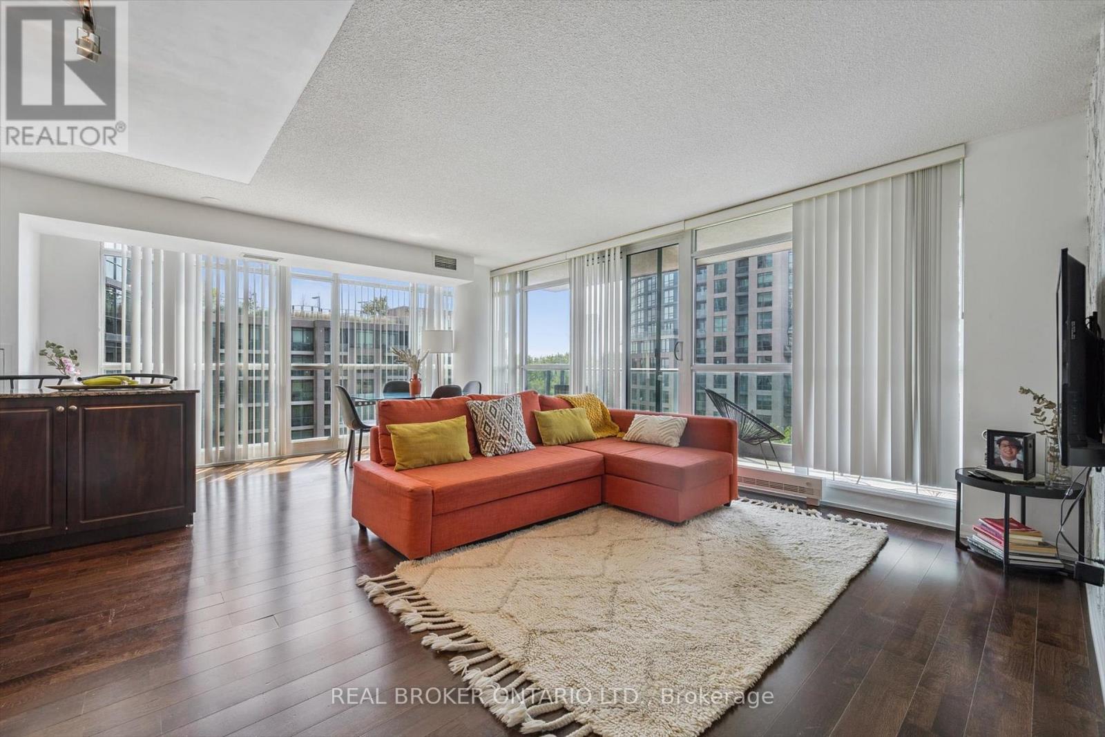 683 - 209 Fort York Boulevard, Toronto, Ontario  M5V 4A1 - Photo 2 - C13882688