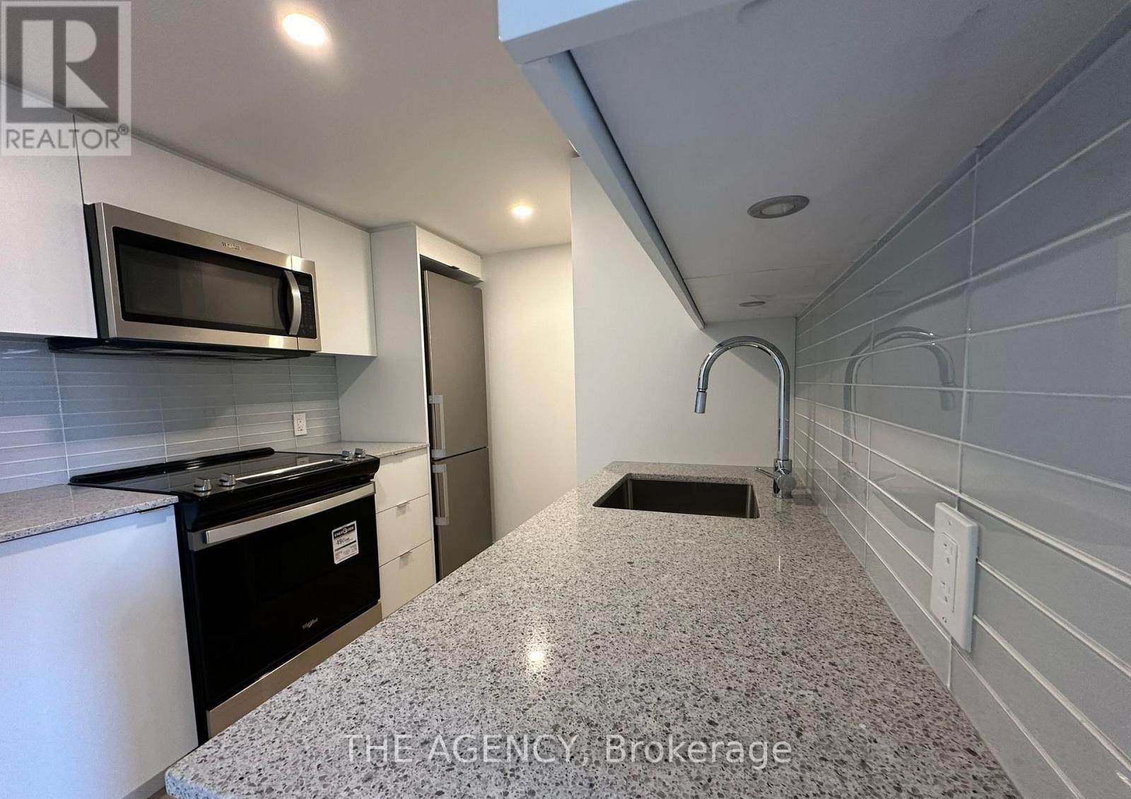 212 - 500 Wilson Avenue, Toronto, Ontario  M3H 0E5 - Photo 2 - C13882702
