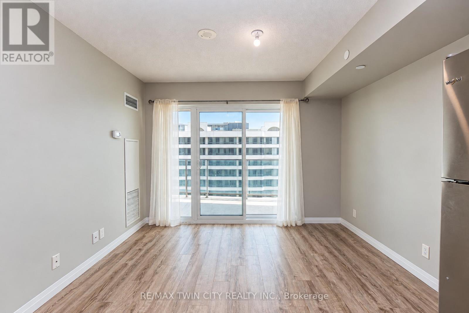 1206 - 2152 Lawrence Avenue E, Toronto, Ontario  M1R 0B5 - Photo 11 - E13882636