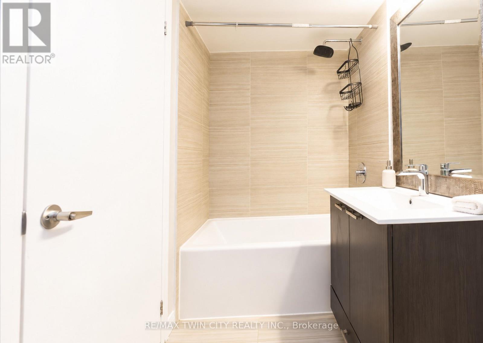 1206 - 2152 Lawrence Avenue E, Toronto, Ontario  M1R 0B5 - Photo 14 - E13882636