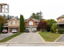 18 NAPIER COURT, Whitby, Ontario