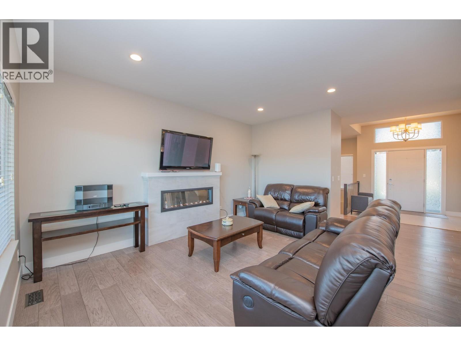 964 Mt Ida Drive, Vernon, British Columbia  V1B 4C3 - Photo 18 - 10402773