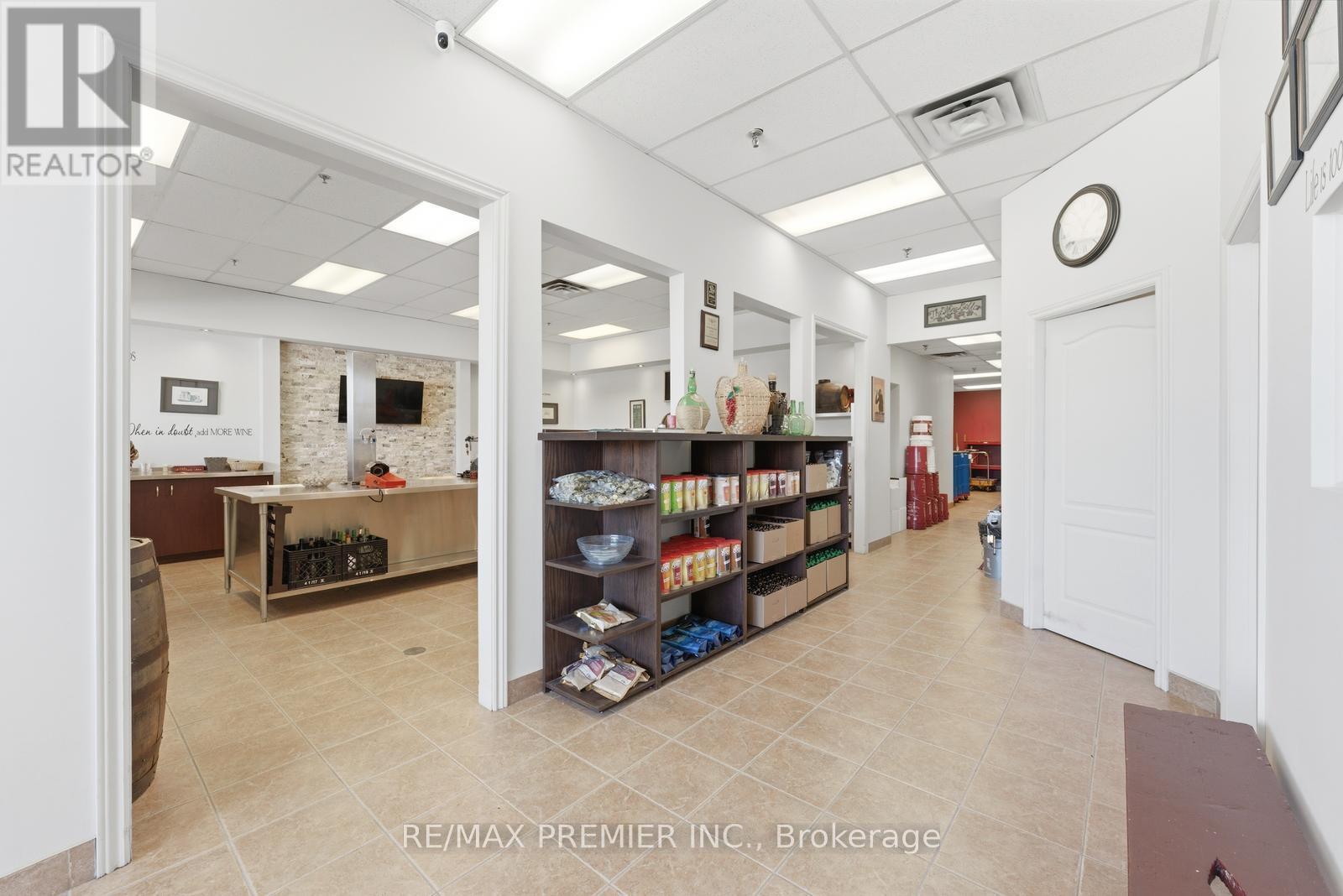 11b - 1100 Gorham Street, Newmarket, Ontario  L3Y 8Y8 - Photo 14 - N13882622