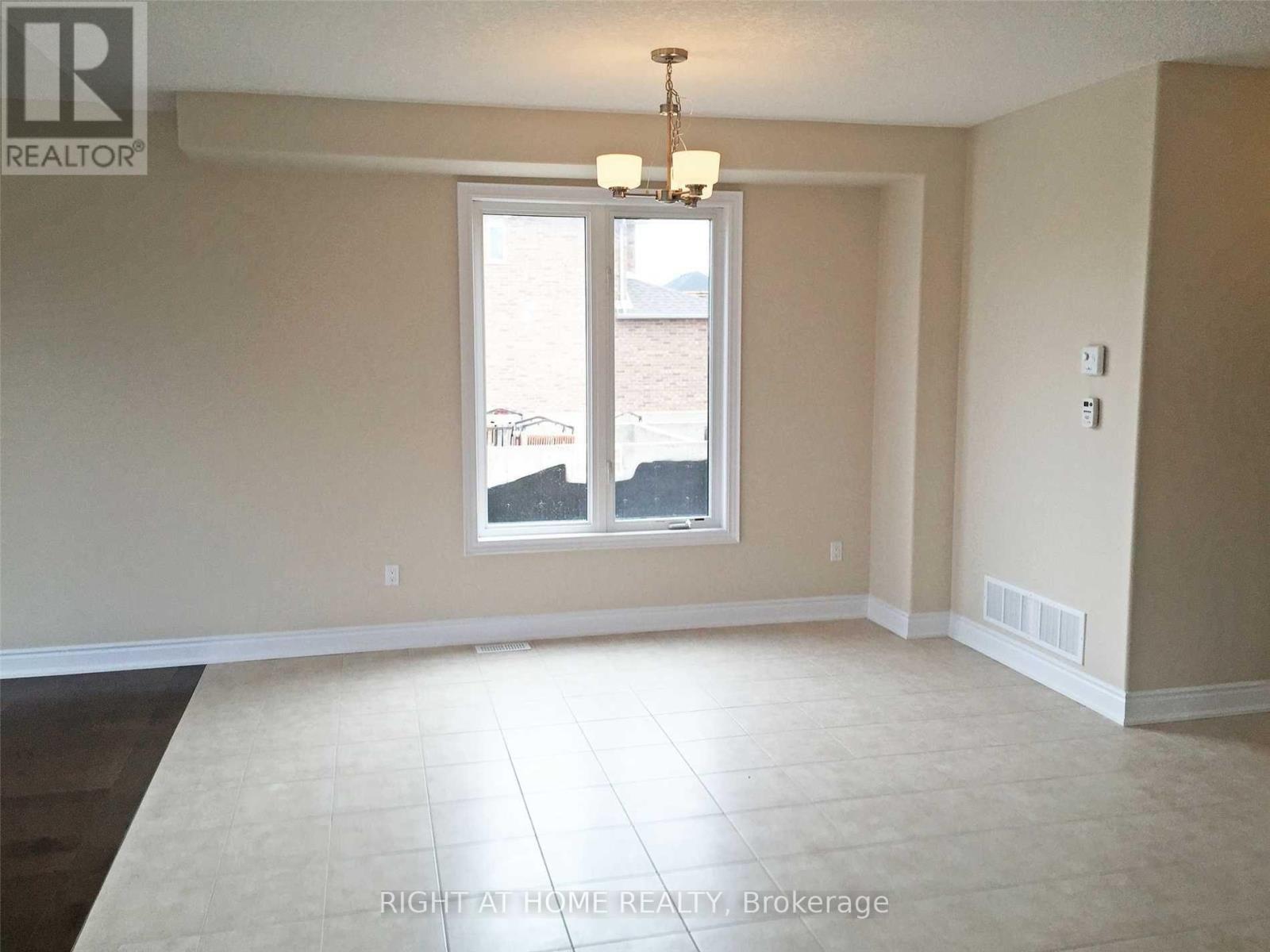 42 Booth Lane, Barrie, Ontario  L4N 0S4 - Photo 10 - S13882660