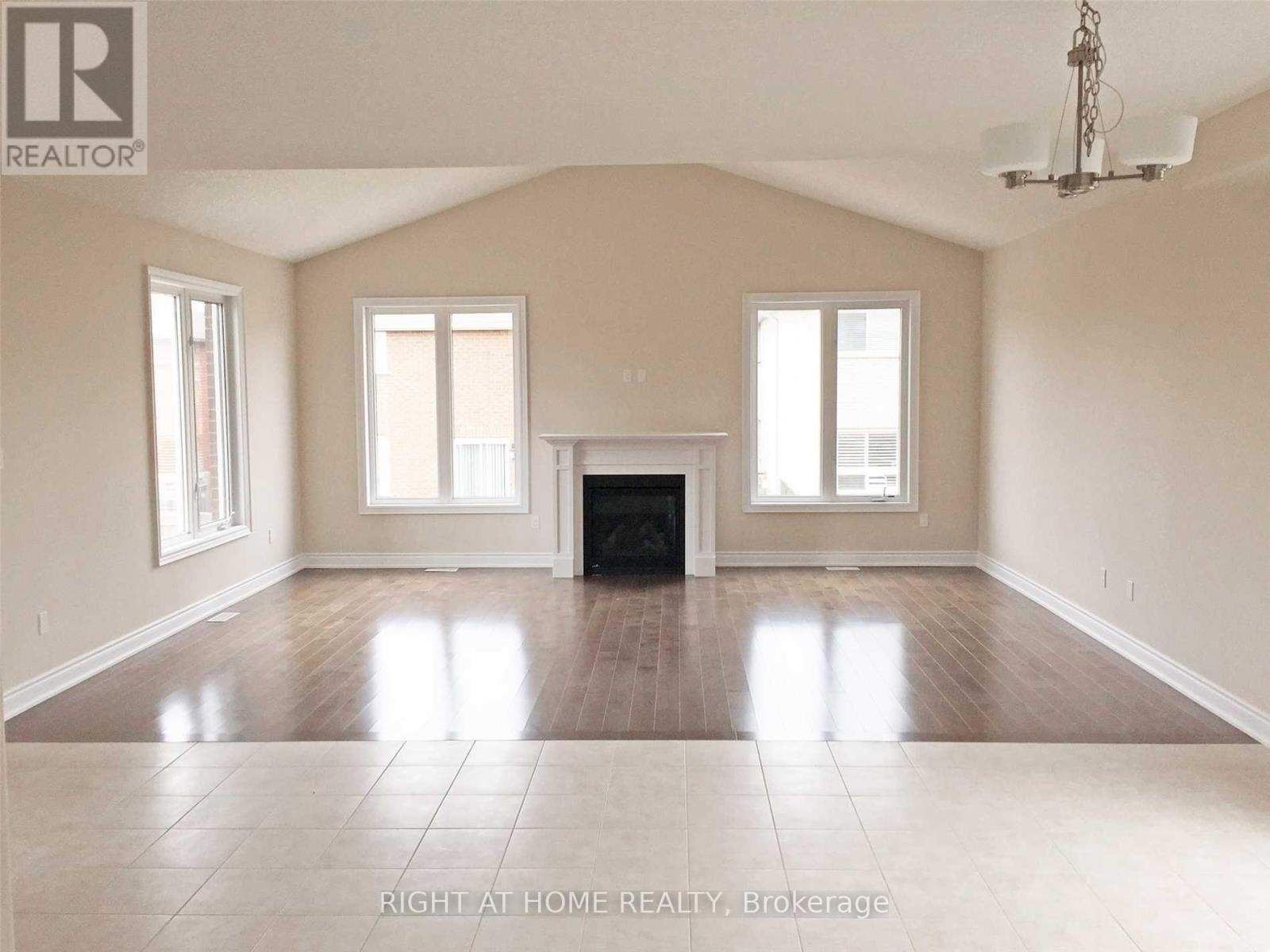 42 Booth Lane, Barrie, Ontario  L4N 0S4 - Photo 3 - S13882660
