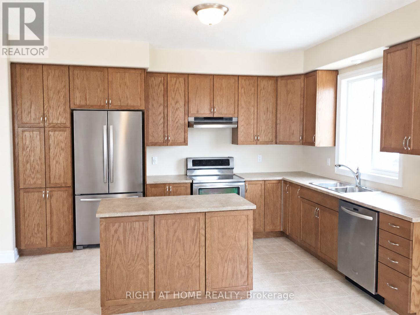 42 Booth Lane, Barrie, Ontario  L4N 0S4 - Photo 9 - S13882660