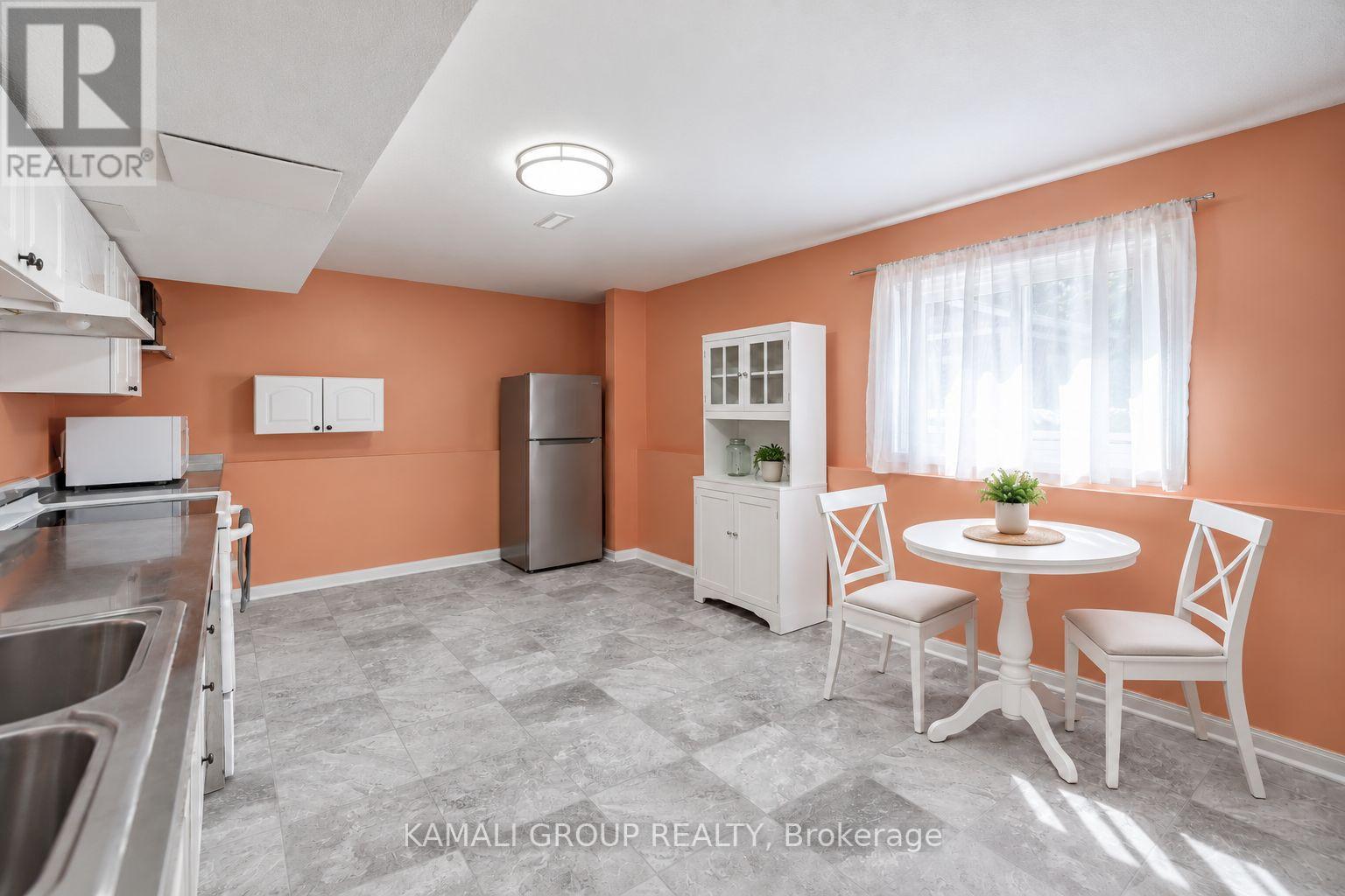 Bsmt - 15 Ferguson Drive, Barrie, Ontario L4N 7B4 - Photo 6 - S13882722