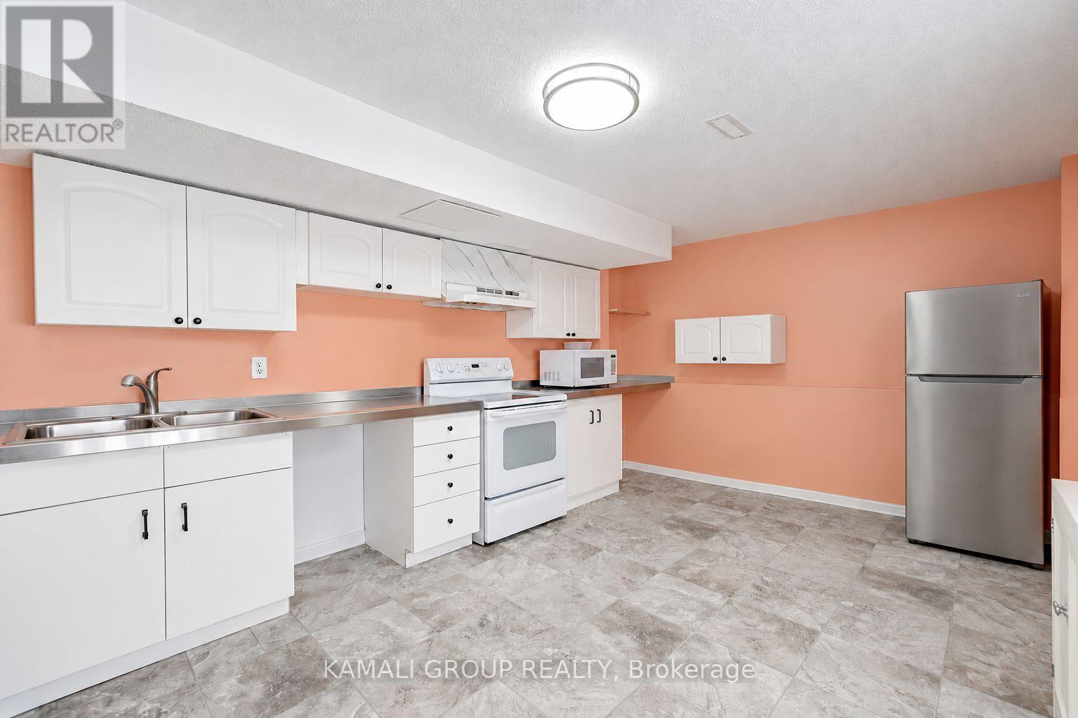 Bsmt - 15 Ferguson Drive, Barrie, Ontario L4N 7B4 - Photo 7 - S13882722