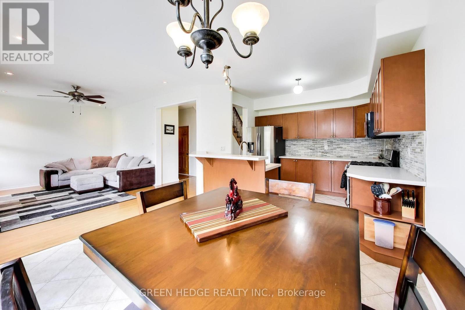 37 Hurst Street, Halton Hills, Ontario  L7J 2Z8 - Photo 11 - W13882612